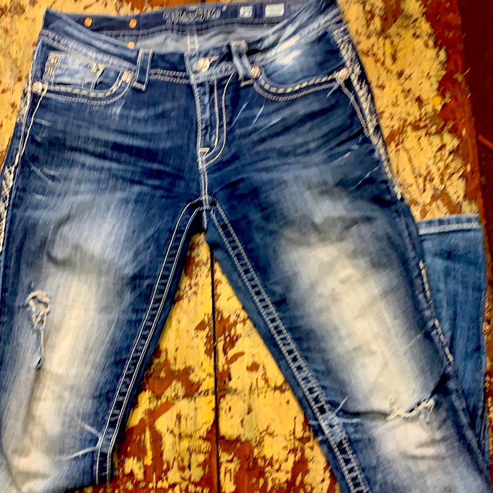 Miss Me skinny 29 dark wash with wear